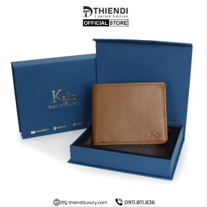 Hình ảnh ví ngang màu nâu thương hiệu Thiendi Luxury, làm từ da bò thật.